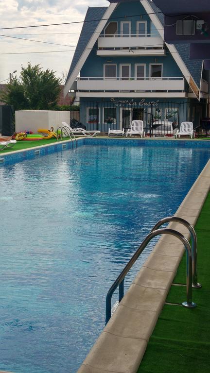 Pensiunea La Castel - Piscina Incalzita Костінешть Екстер'єр фото